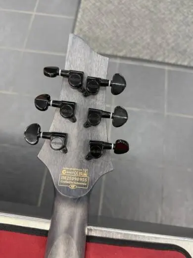 Schecter - Omen Elite-6 See-Thru Blue Burst 2
